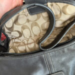 Authentic vintage Coach Soho shoulder bag black medium - Image 29