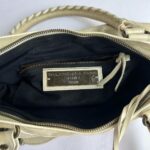🍬⚡PreOwned RARE Balenciaga ‘the first’ small/ medium city bag🍬⚡ - Image 4