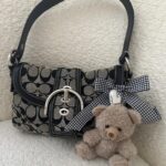 🩷🍒Vintage soho coach purse in light gray and black🩷🍒 - Image 8