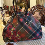 Vivienne Westwood vintage 2000's plaid tartan large embrioered vivienne🍎🔥
