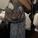 🩷🍒Preowned RARE BALENCIAGA METALLIC SILVER CITY BAG🩷🍒 - Image 7
