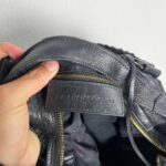 Preowned Authentic 2013 black balenciaga city velo bag🌲🍀 - Image 3