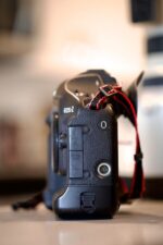 Canon EOS 1Ds Mark III 21MP Professional DSLR - Image 11